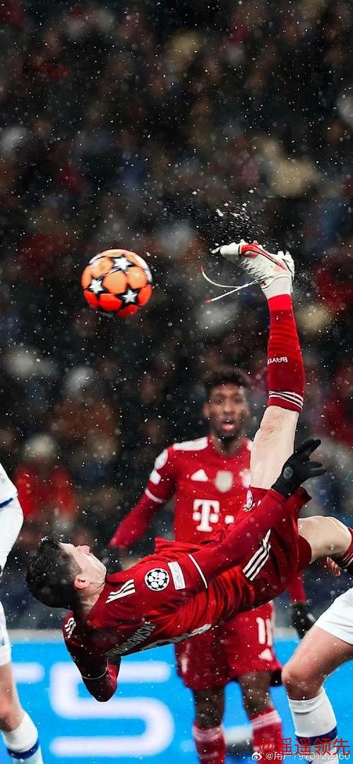 德甲-莱万平进球纪录 拜仁开场27秒+补时失球2-2