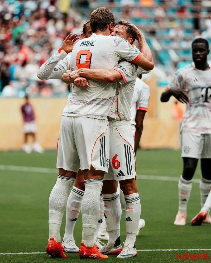 德甲-莱万连场破门难救主 拜仁1-2爆冷不敌霍村